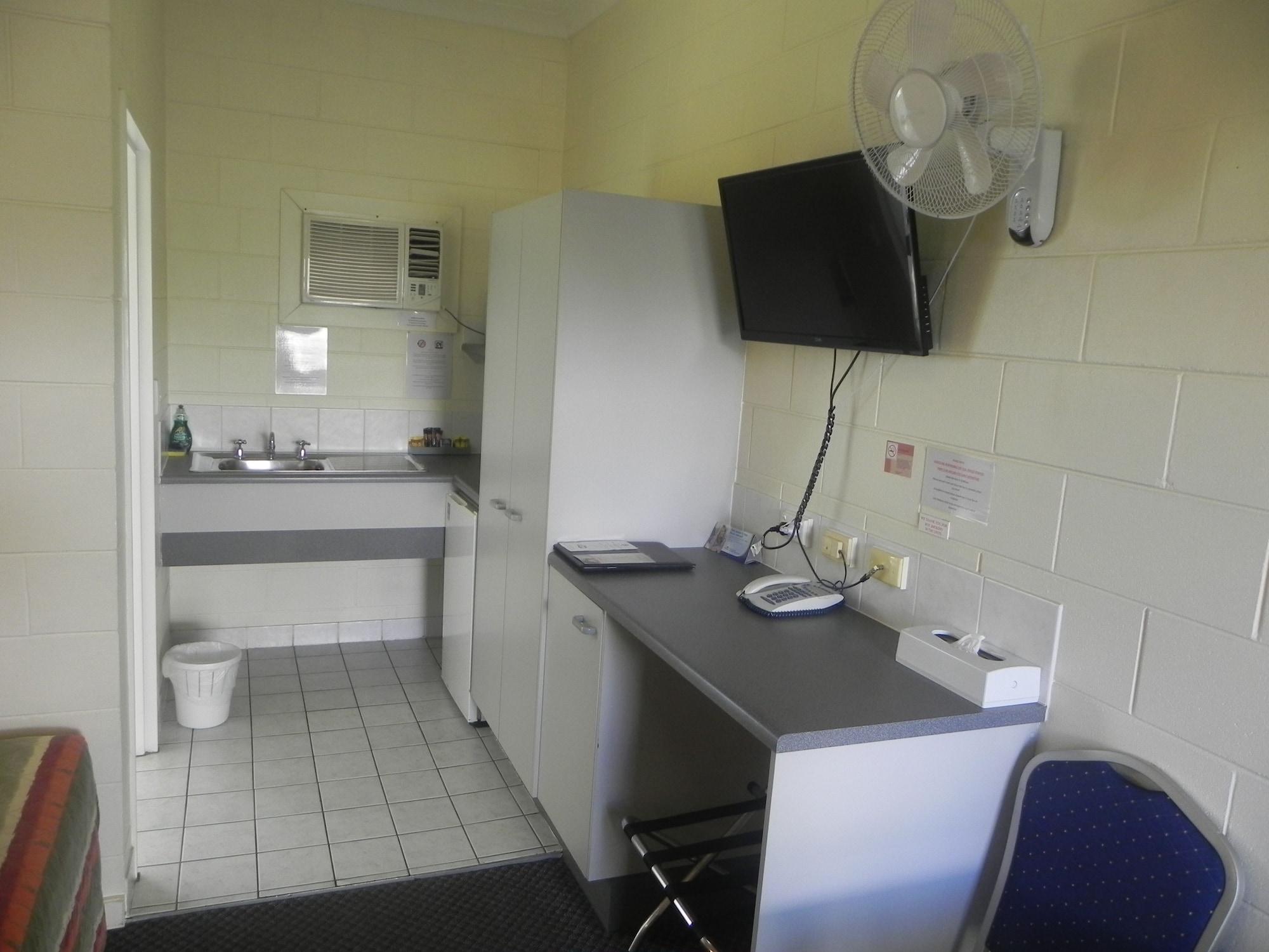 Central Point Motel Mount Isa Exterior photo