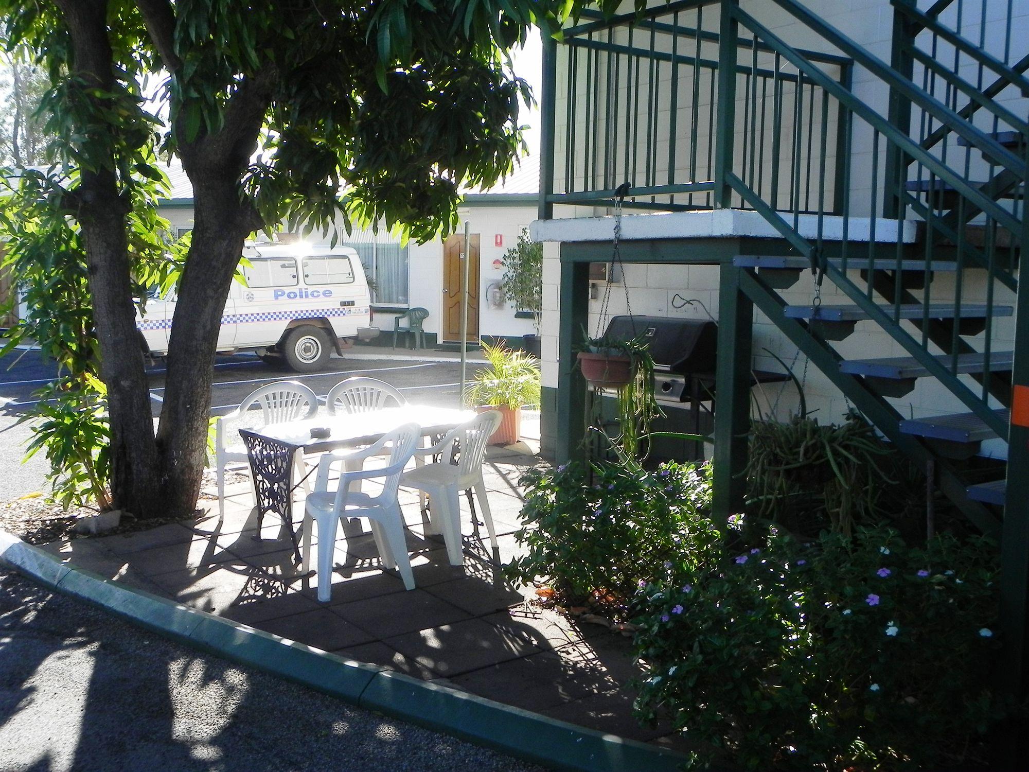 Central Point Motel Mount Isa Exterior photo