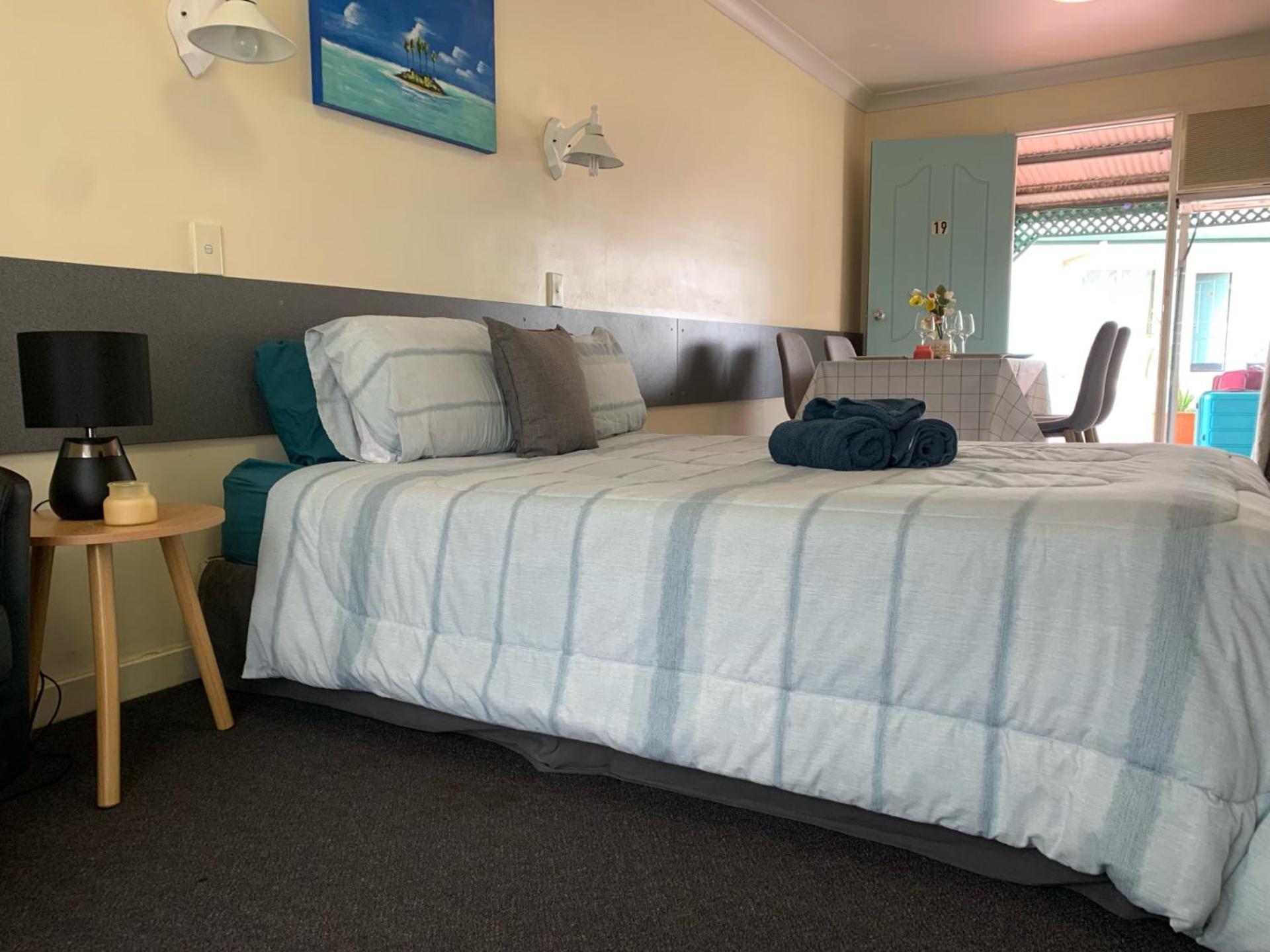 Central Point Motel Mount Isa Exterior photo